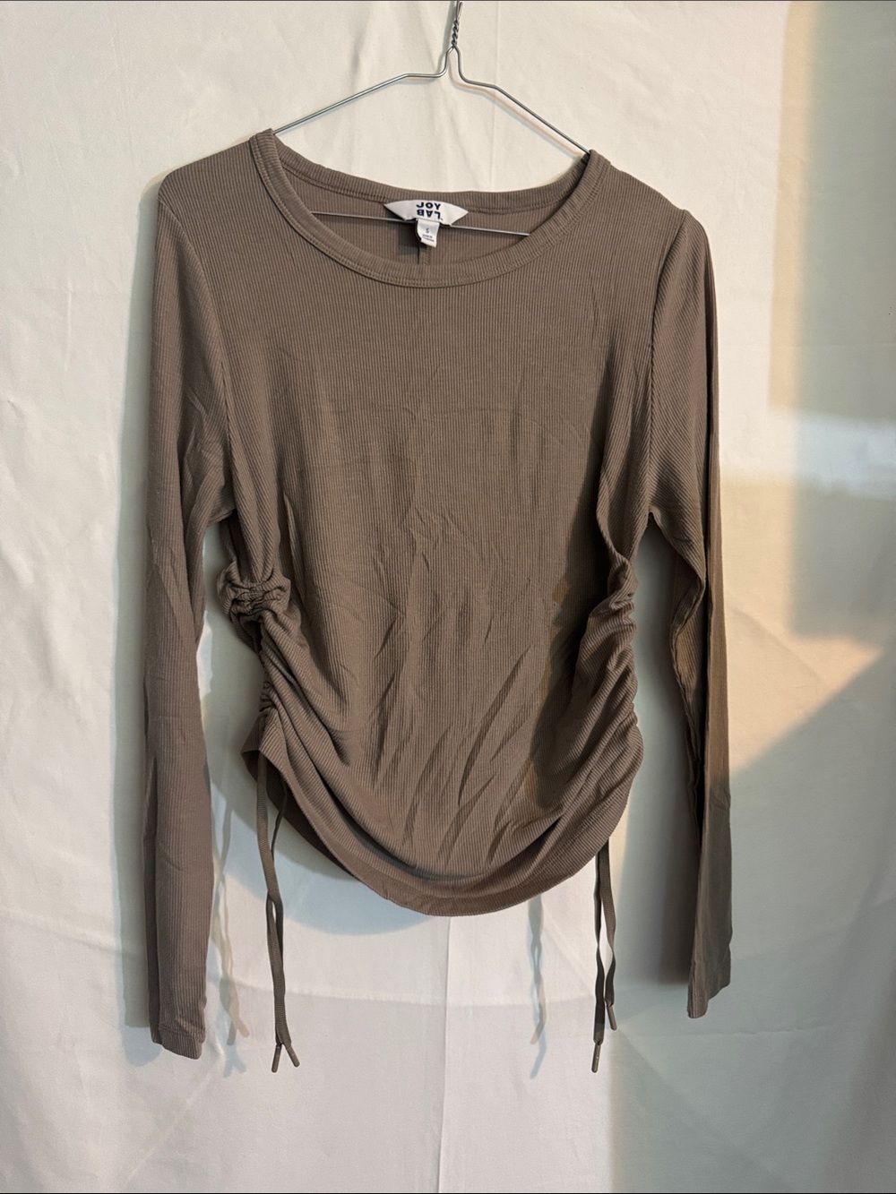JoyLab Taupe Ruched-Side Long Sleeve Top